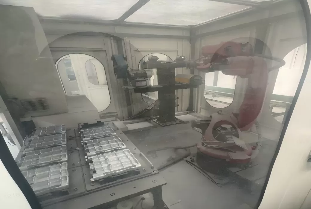 薄板焊缝打磨工作站