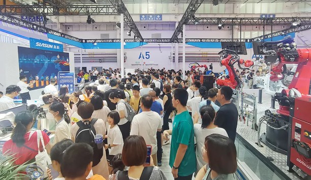 人气爆棚！星辉平台娱乐世界机器人大会亮剑高端应用，广受各方关注