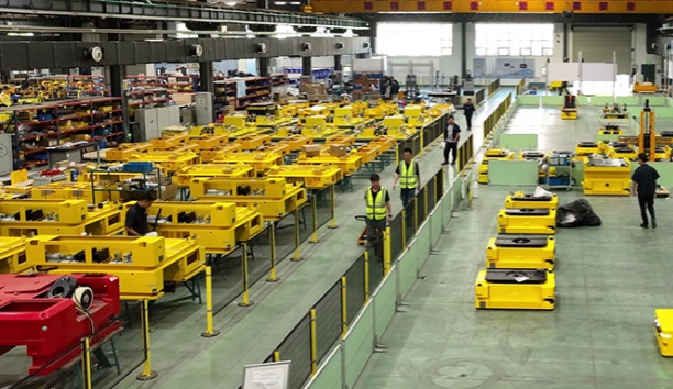 大规模出海！星辉平台娱乐移动机器人大批量进驻欧洲本土新能源市场