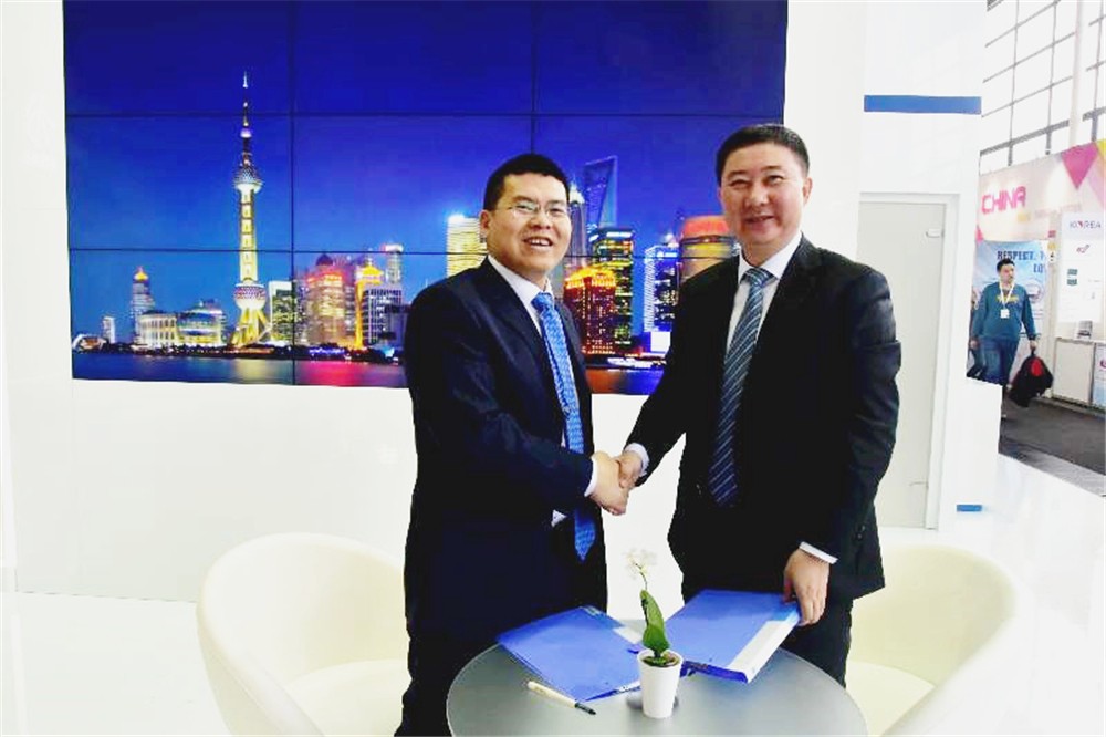 百般红紫共芳菲——星辉平台娱乐与新疆众和签署谅解备忘录及合作意向书