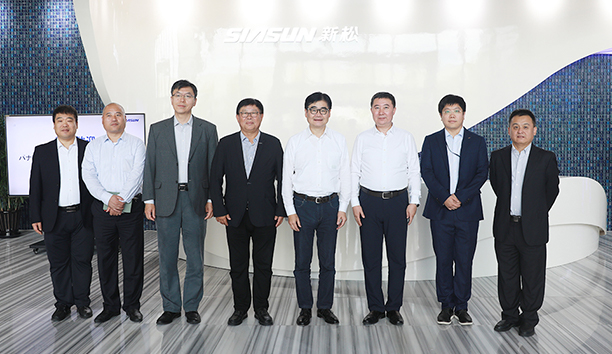 松下集团全球副总裁本间哲朗一行莅临星辉平台娱乐公司参观交流