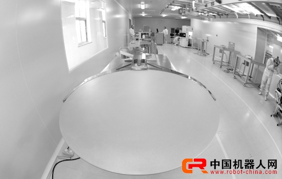 我首台大负载真空机械手在深圳研制成功