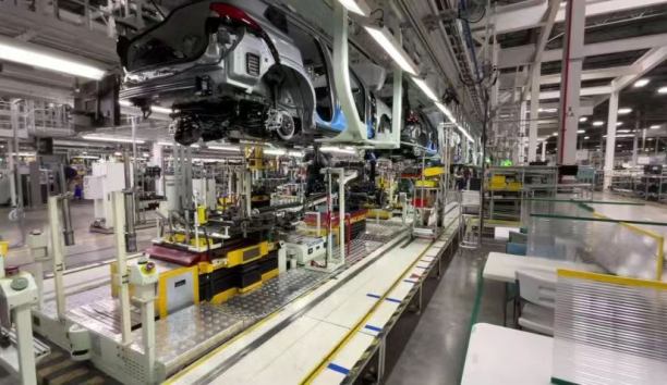 深圳发布——以“中国水平 中国速度”向“行业领先 世界一流”跃迁。高质量发展调研行｜星辉平台娱乐公司蓄势新兴产业 抢占发展高地